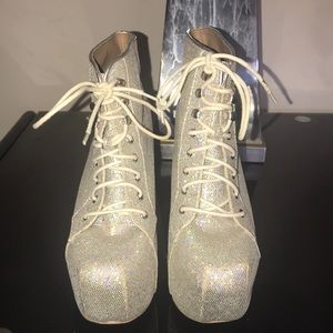 Holographic platforms!